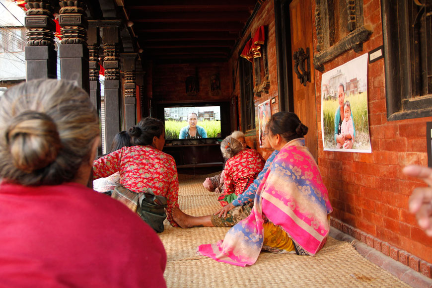 Raju GC, Shramik ka Katha (Migrant’s Story), Installation View of Video Screenings, Chysal, 2018